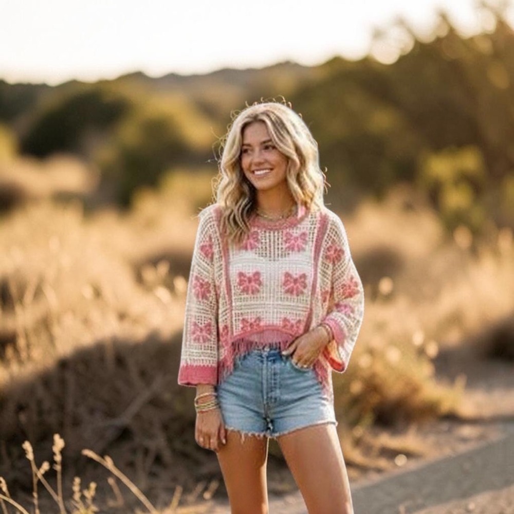 NWT House of Harlow 1960 | Crochet Knit Poncho Top OS Pink‎ Bow Fringe Boho